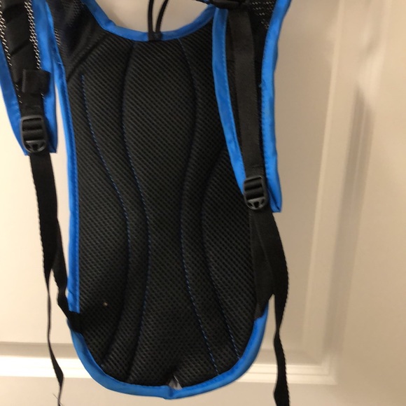 Camelbak water pack - Picture 4 of 14